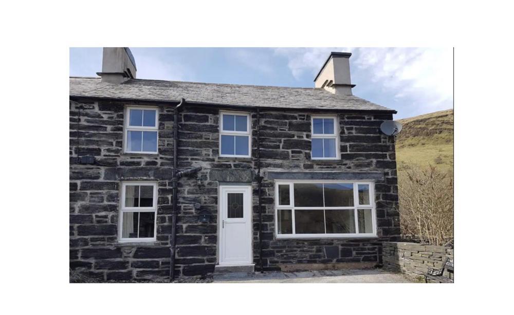 Yr Hen Siop - 4 Bed Welsh Cottage In Snowdonia Penmachno ภายนอก รูปภาพ